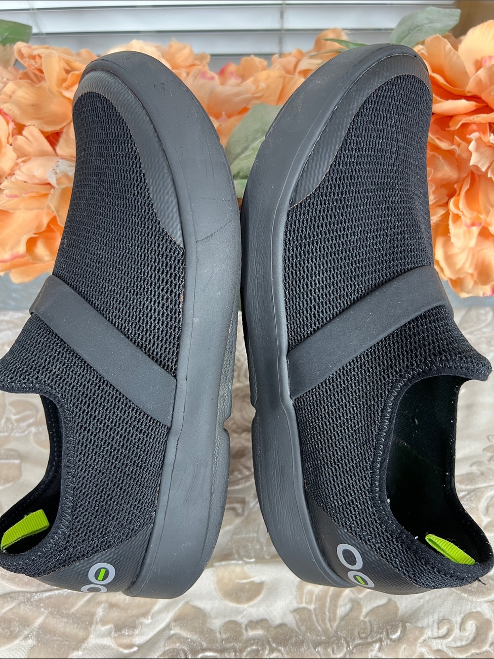 OOFOS Oomg Women Low Mesh Slip On Sneakers Shoe Black Size 9 - Picture 6 of 9